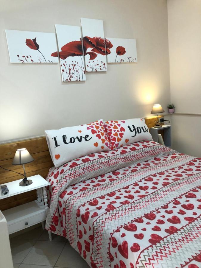 Casa Vacanza Dei Greci Barletta Exterior foto