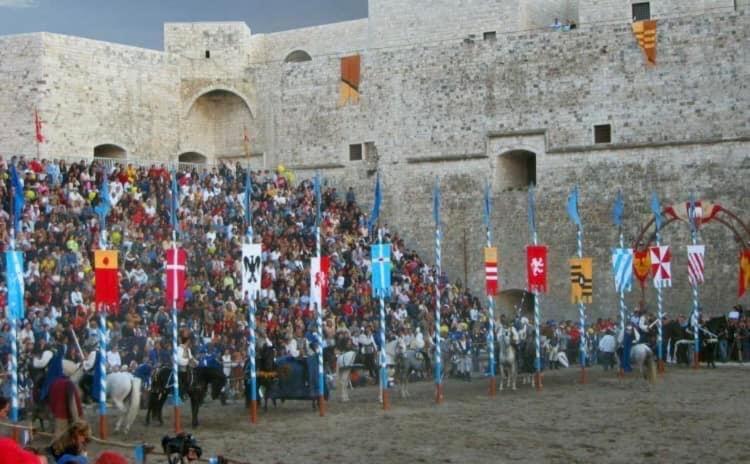 Casa Vacanza Dei Greci Barletta Exterior foto